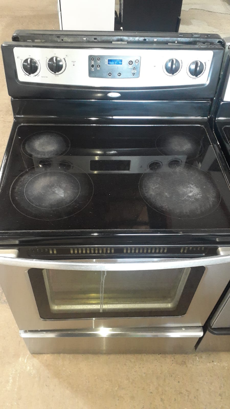 Whirlpool Electric Range - photo 2