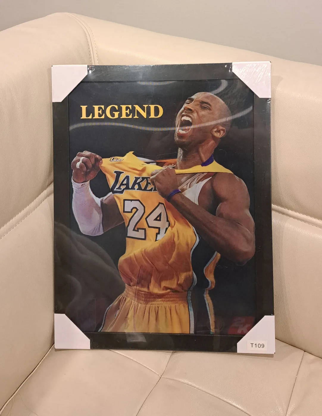 !RARE! 🏀 Kobe Bryant 🏀 Holographic Framed Poster image indicator(2)