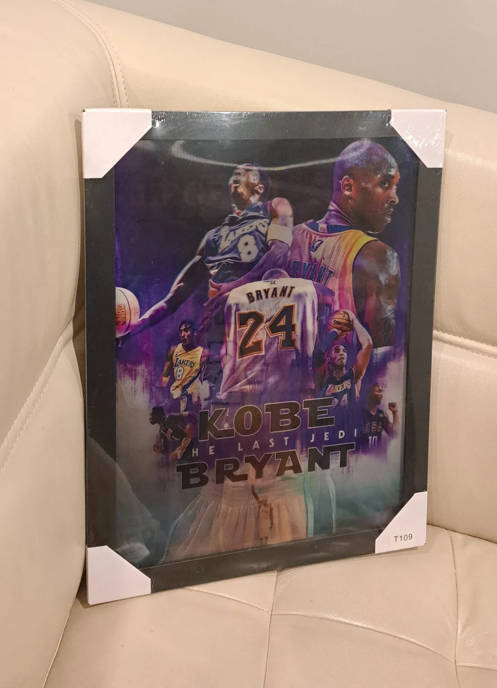 !RARE! 🏀 Kobe Bryant 🏀 Holographic Framed Poster image indicator(3)