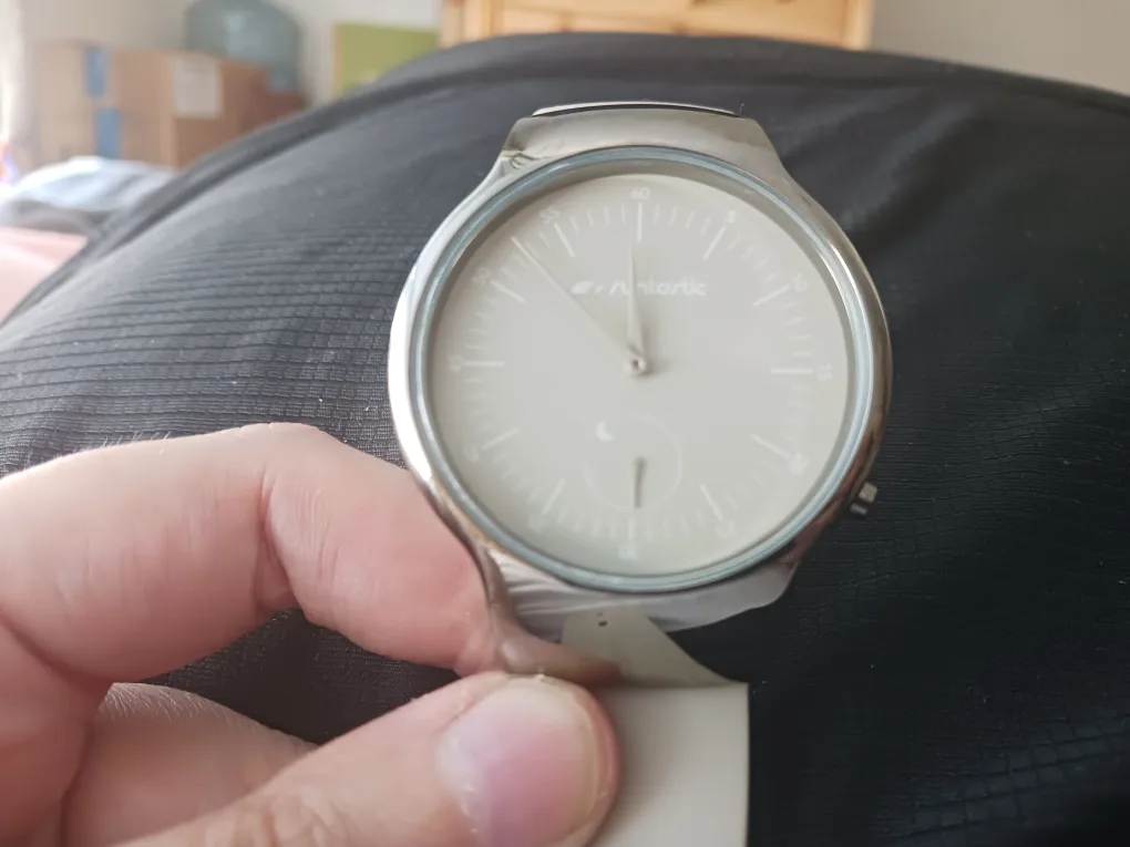 Runtastic Moment Smartwatch thumbnail