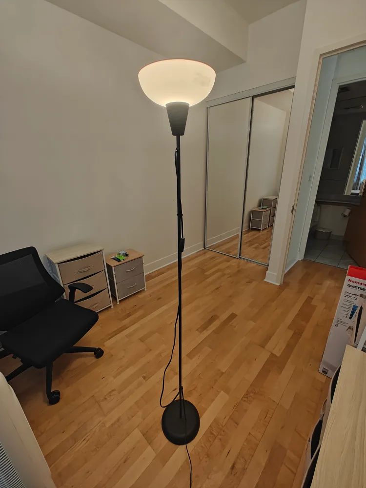 IKEA Floor Lamp - Black image indicator(2)