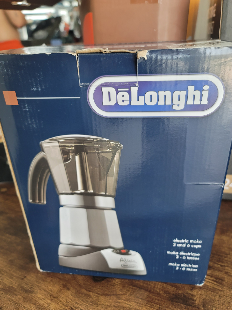 DeLonghi Alicia Electric Moka Pot - 3/6 Cups - photo 2