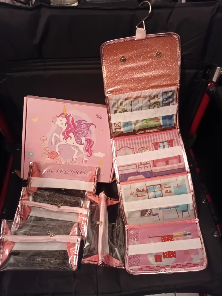 NEW!   Pink Sparkly Doll Storage Case image indicator(9)