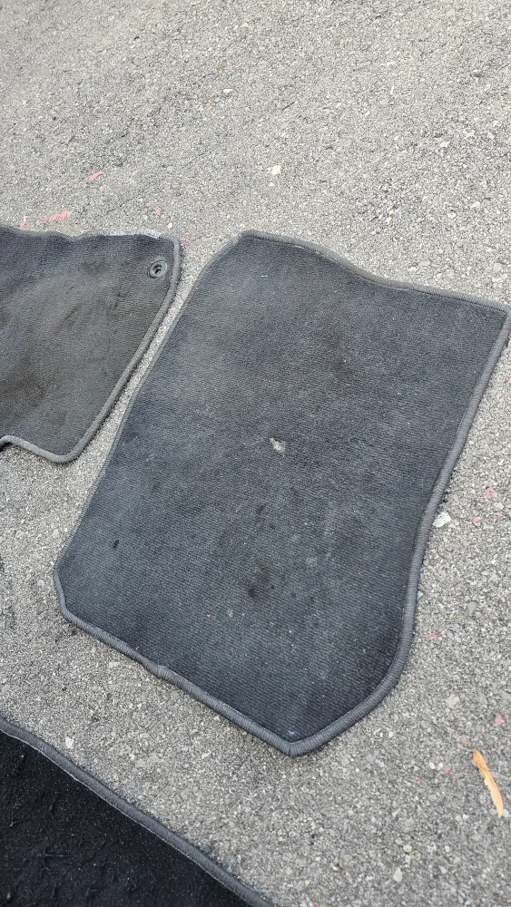 💚 Set of Car Floor Mats image indicator(3)