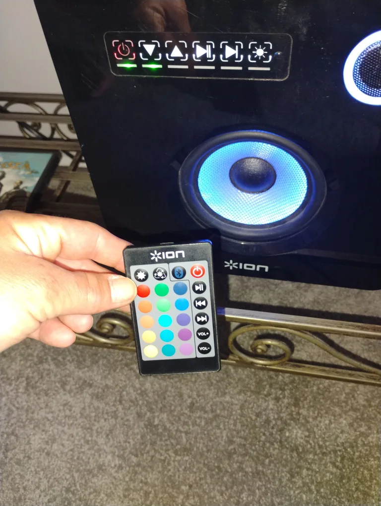 ION Speaker with Colour Changing LED image indicator(6)