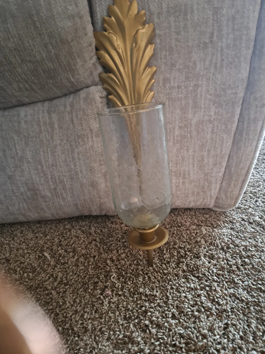 gold leaf candle holder image indicator(2)