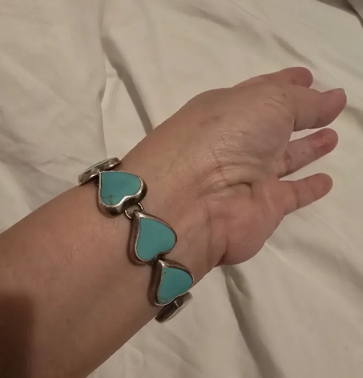 Giftable Heart-Shaped  Sleeping Beauty Turquoise SS925  Bracelet image indicator(6)