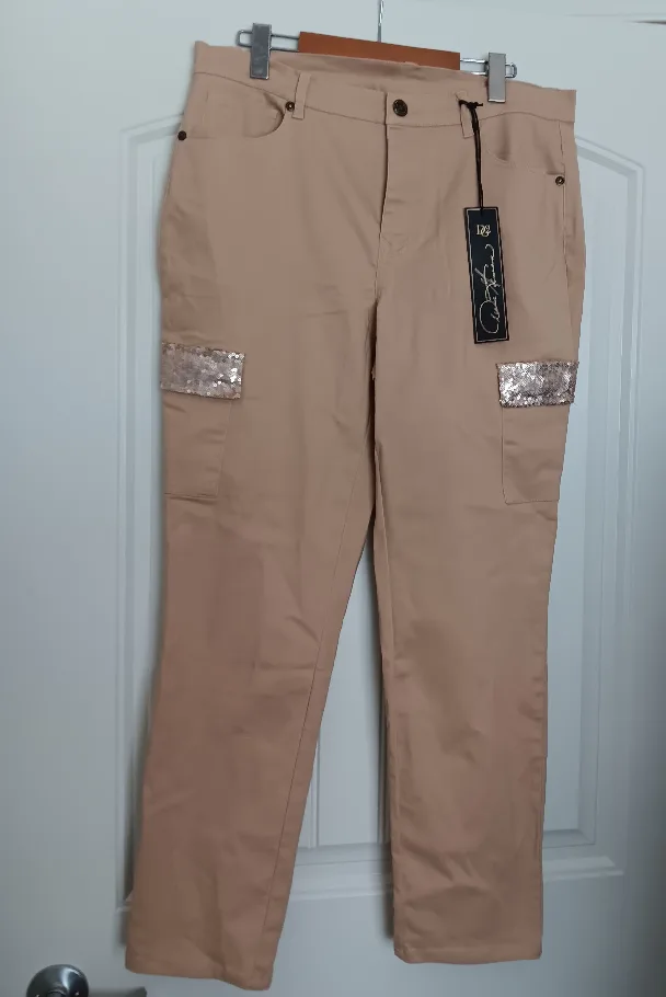 D2 Claude Kanaan Pants, Size 14 thumbnail