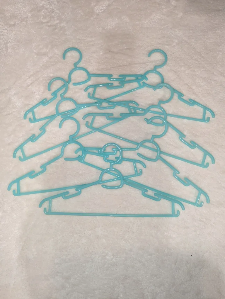 Clothes Hangers - Variety of Colors thumbnail