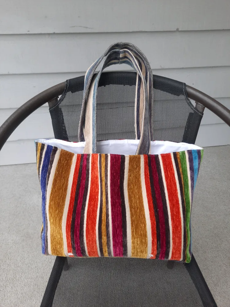 Striped Tote Bag image indicator(6)