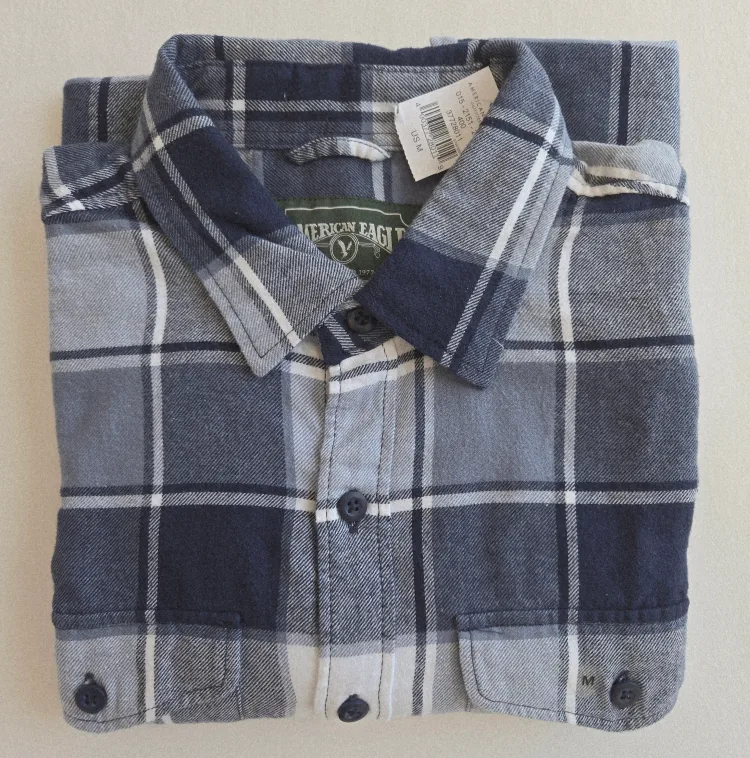 American Eagle Plaid Button-Up Long-Sleeve Shirt thumbnail