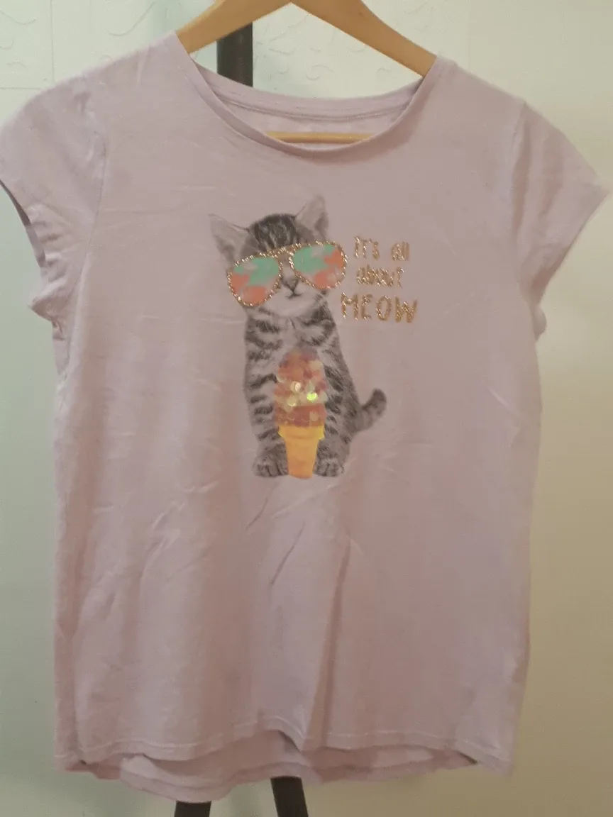 Girls' assorted t-shirts, Size XL image indicator(3)