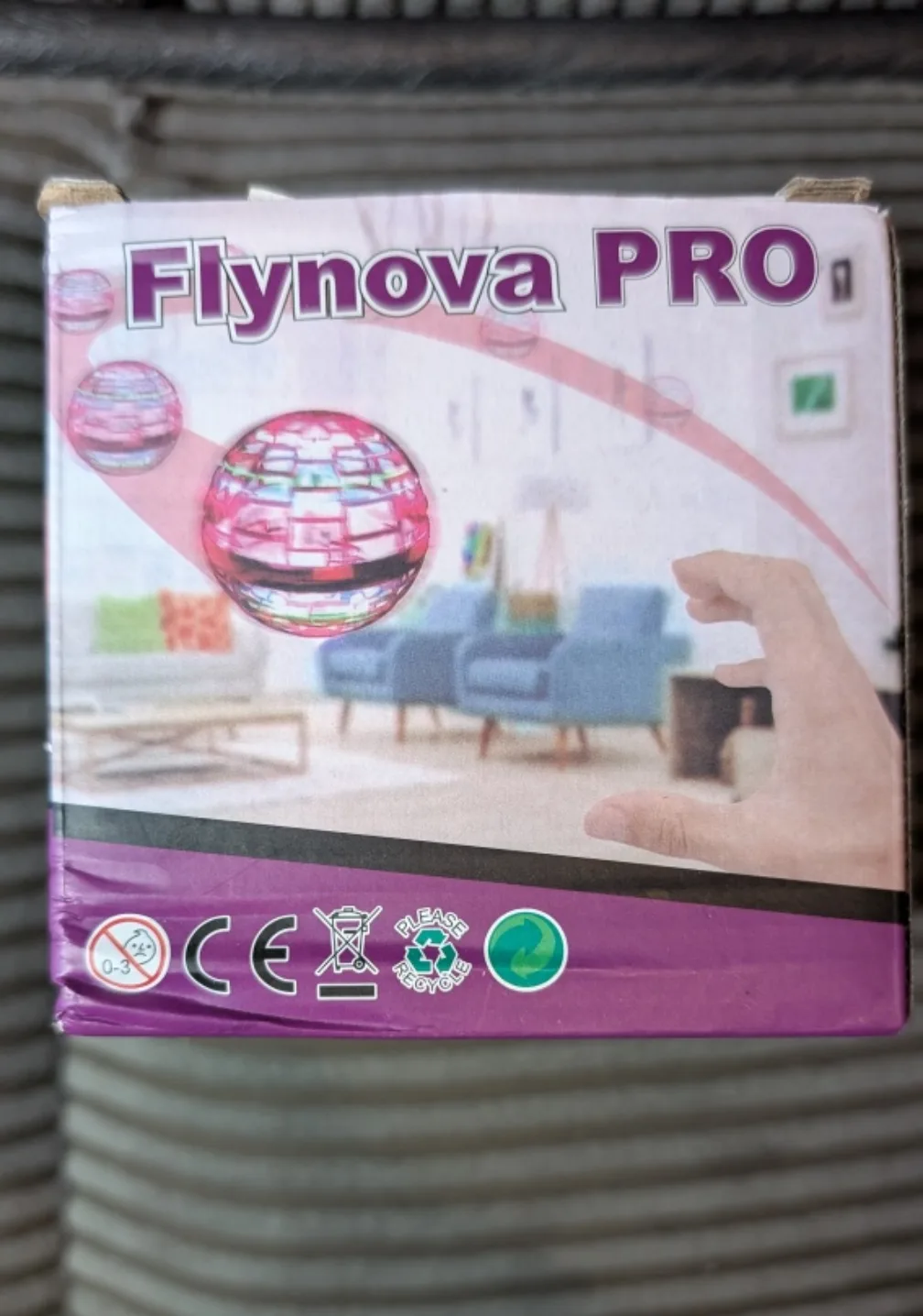 NEW IN BOX Light Up Flying Orb Spinner!! image indicator(2)