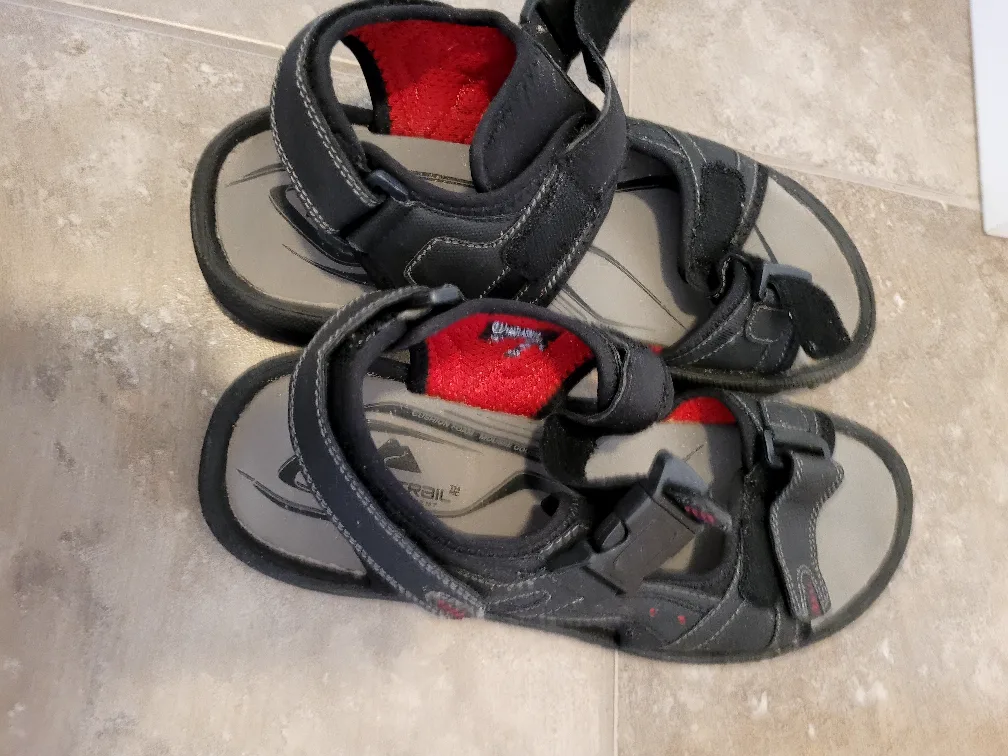 Ozark Trail Sandals 11 thumbnail
