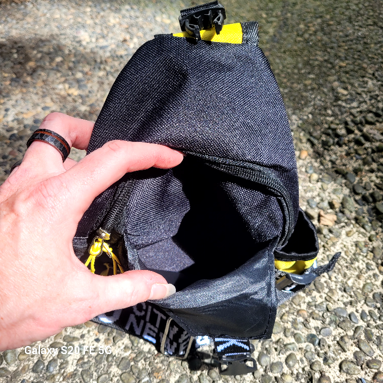 Stussy Pikachu crossbody bag - photo 4