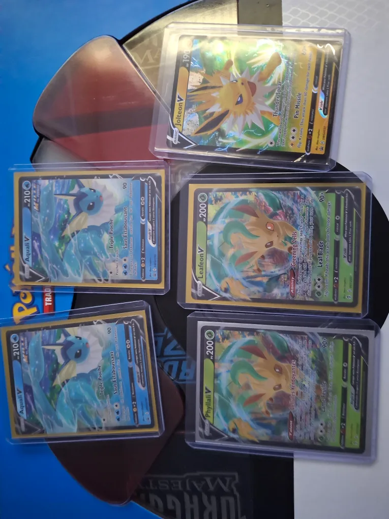 Pokémon Trading Cards - Assorted V, VSTAR, Radiant image indicator(3)