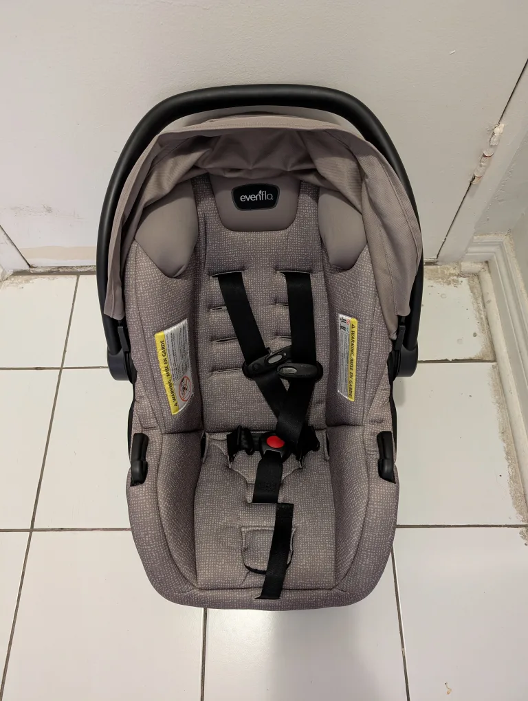 Evenflo Car Seat thumbnail