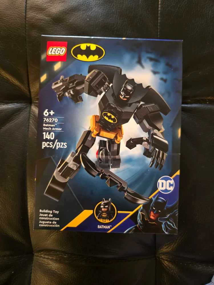 LEGO DC Batman Mech Armour 76270 thumbnail