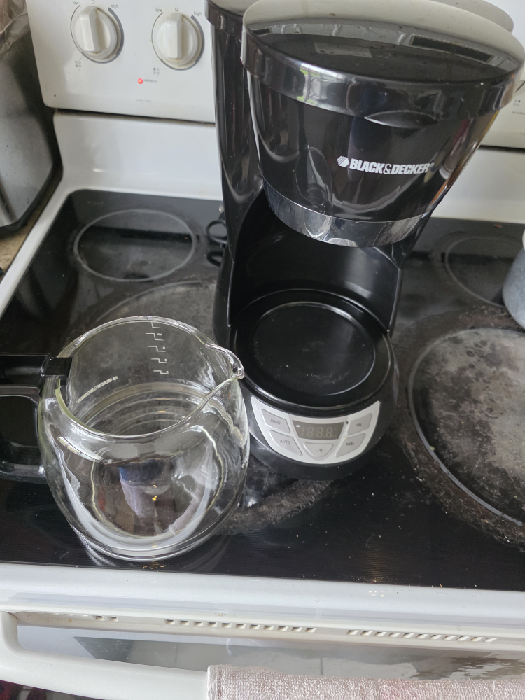 Black & Decker Coffee Maker - photo 2