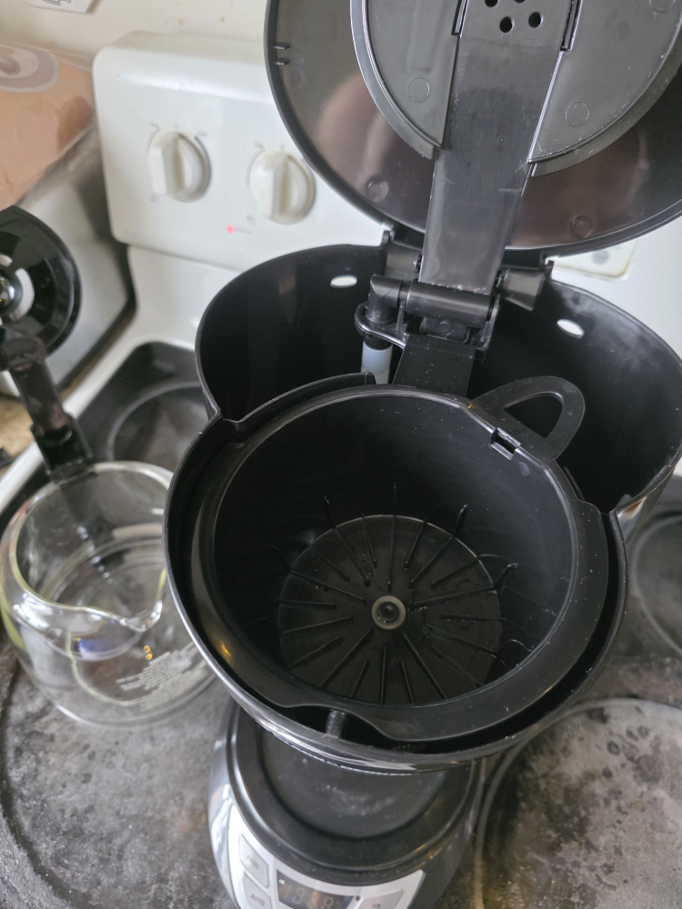 Black & Decker Coffee Maker - photo 3