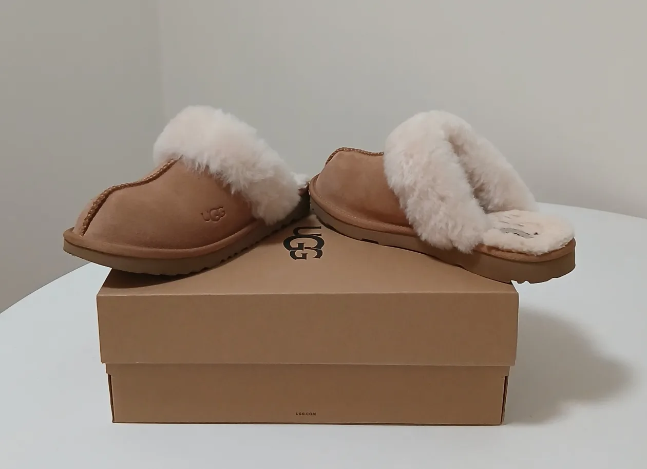 UGG Women's Coquette Chestnut Slipper - Size 5 image indicator(3)