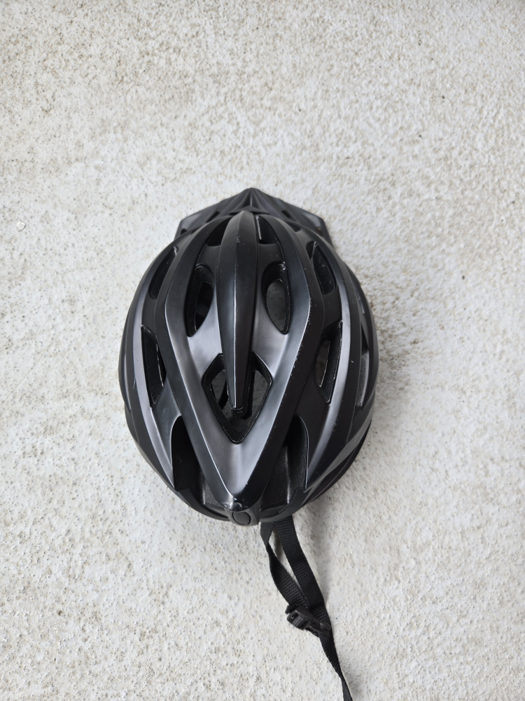 Black Cycling Helmet - photo 2