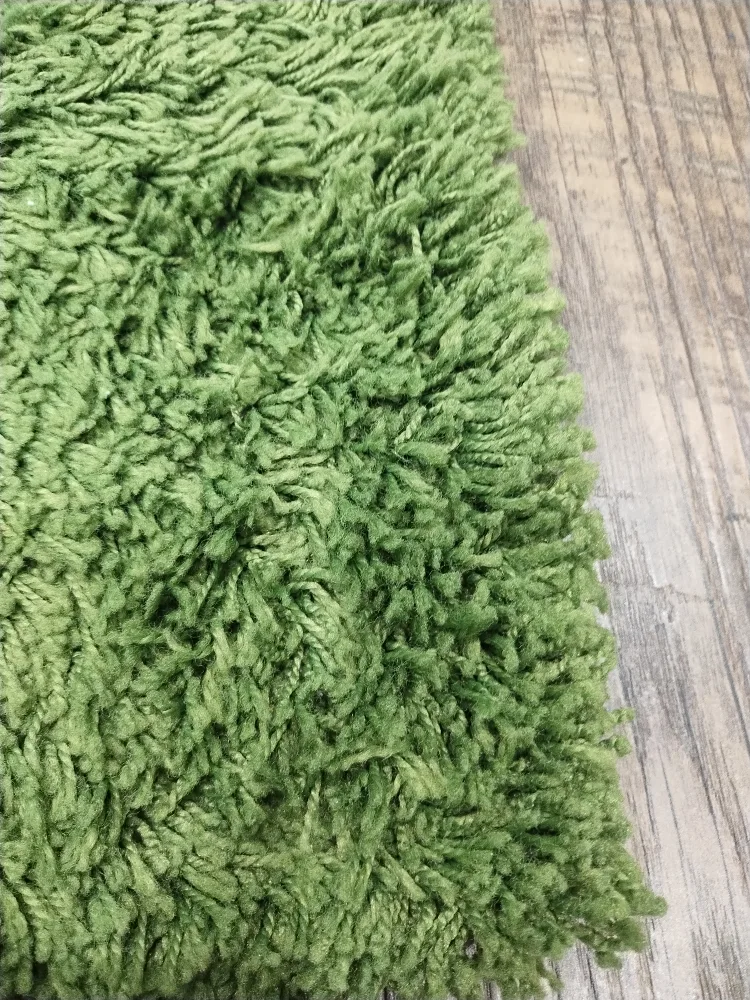 2pcs Green Shag Rug (1pc size 195cm x 133cm) image indicator(2)