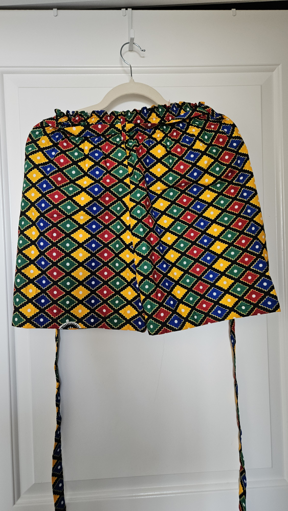 NEGOTIABLE - Colorful Patterned Shorts with belt, Size 4 - photo 3