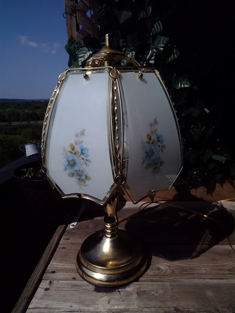 Vintage Table Lamp image indicator(2)