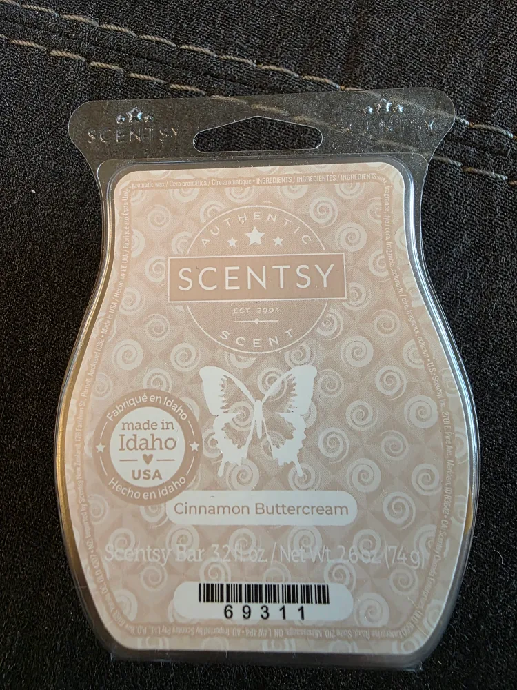 Scentsy Cinnamon Buttercream Wax Melt Bar thumbnail
