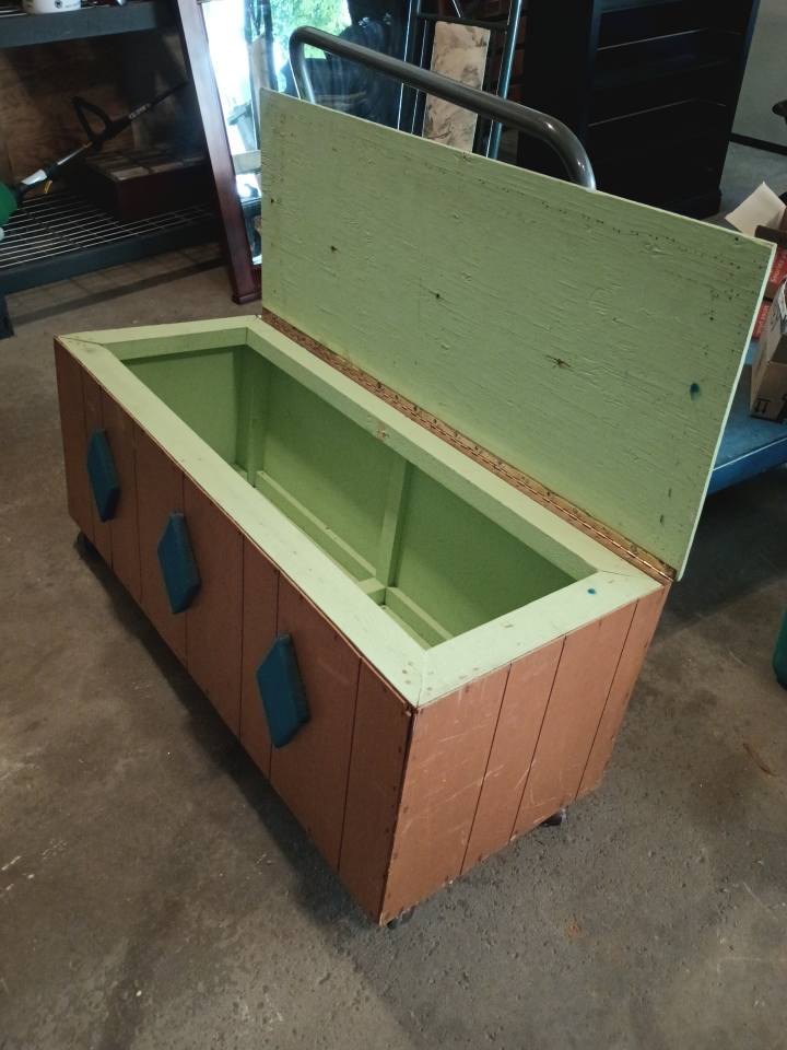 Wooden Trunk/Toy Chest - photo 2