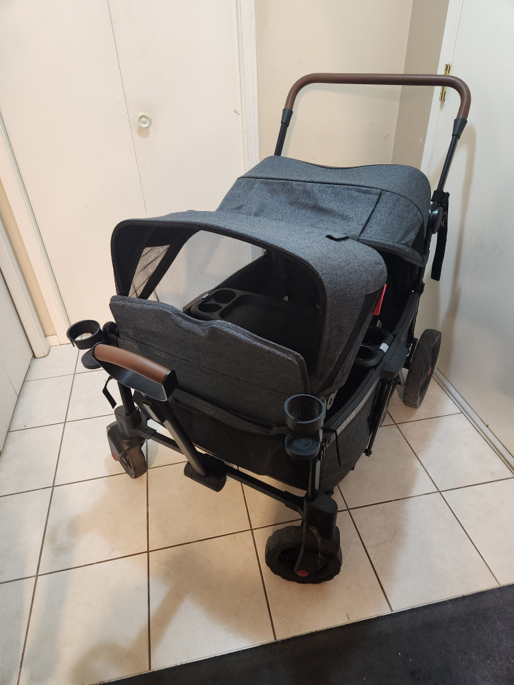 Radio Flyer Voya Stroller Wagon - photo 2