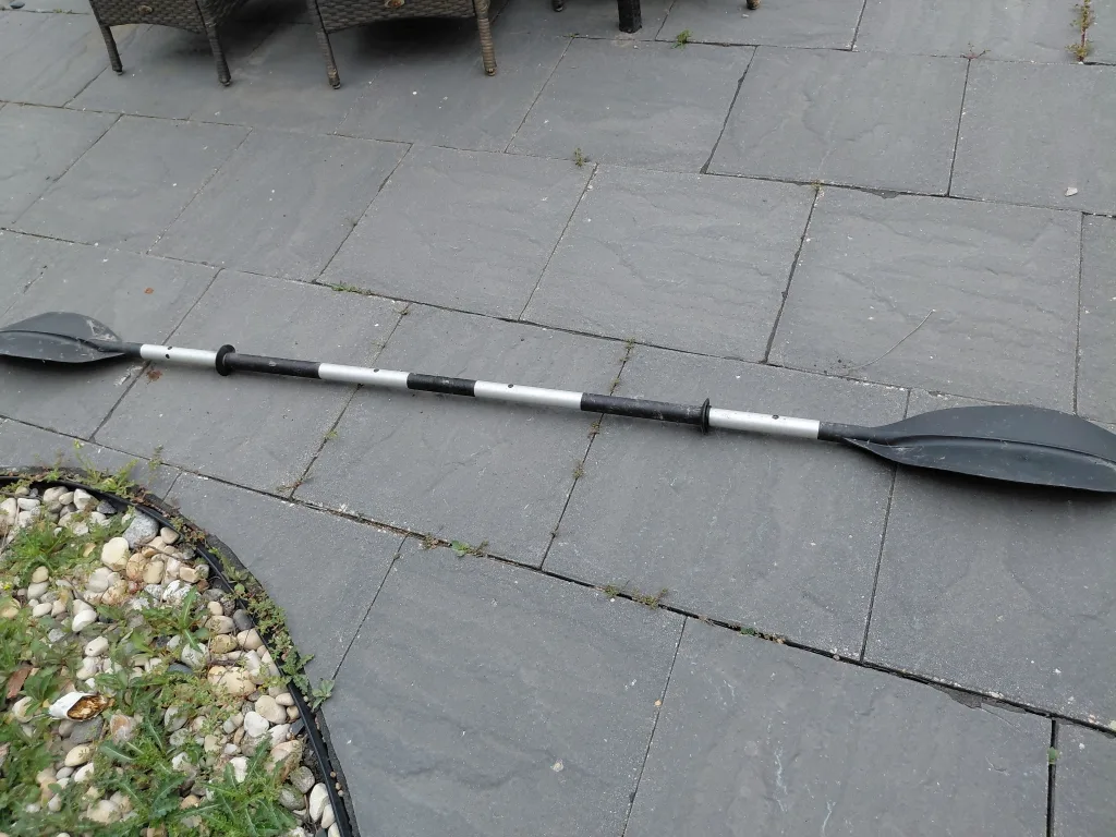 Intex Challenger K1 Kayak with Paddle & Pump image indicator(2)