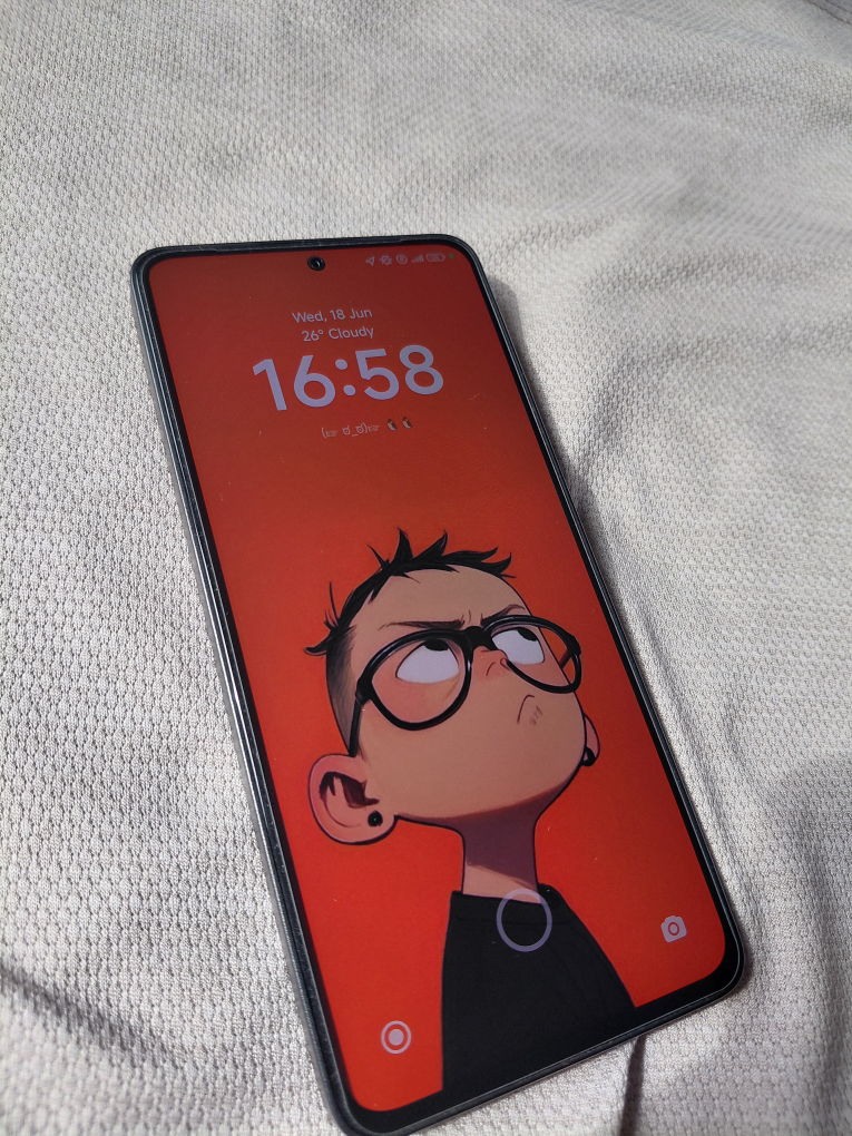 Redmi Note 13 Phone with Free Case - photo 3