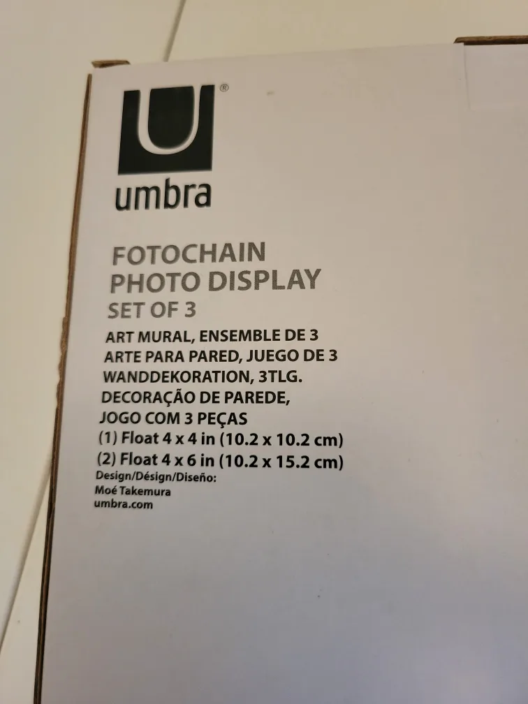 Umbra Fotochain Brass Hanging Picture Frames / Wall Decor image indicator(4)