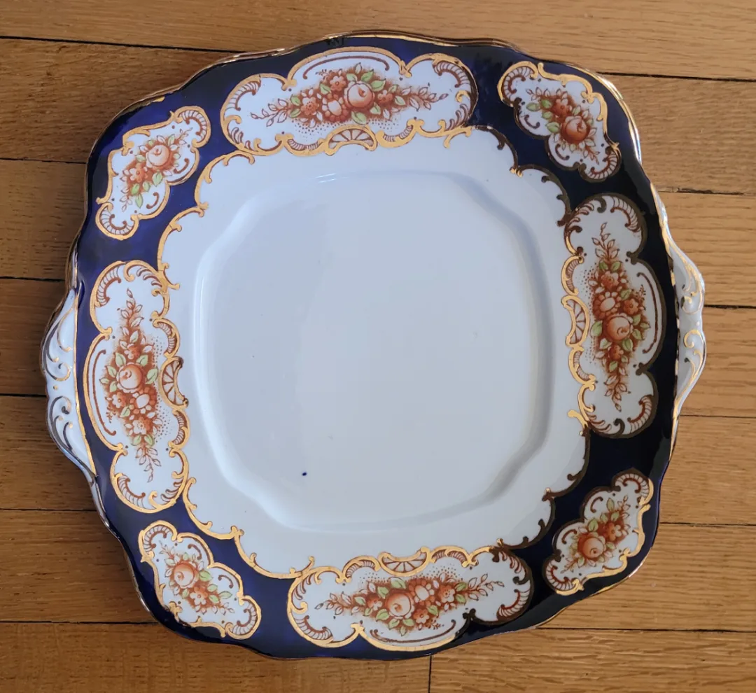 Royal Albert Vintage Decorative Plates thumbnail