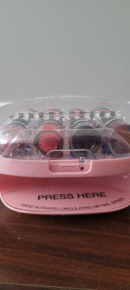 The Color Workshop Nail Polish Set with Nail Dryer image indicator(2)