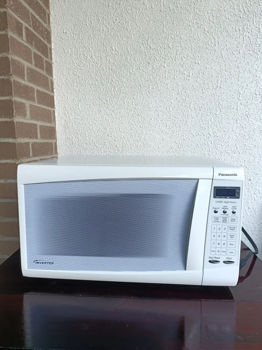 Panasonic Inverter Microwave - 1200W thumbnail