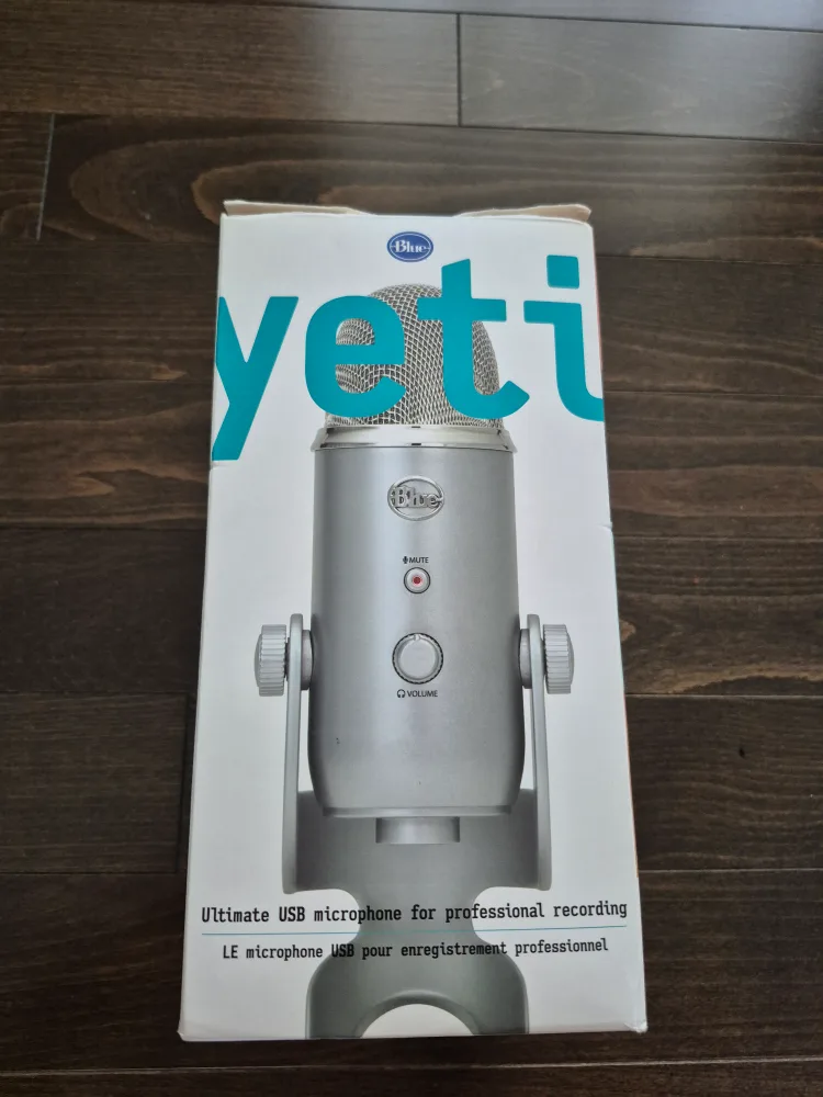 Blue Yeti USB Microphone - Silver thumbnail