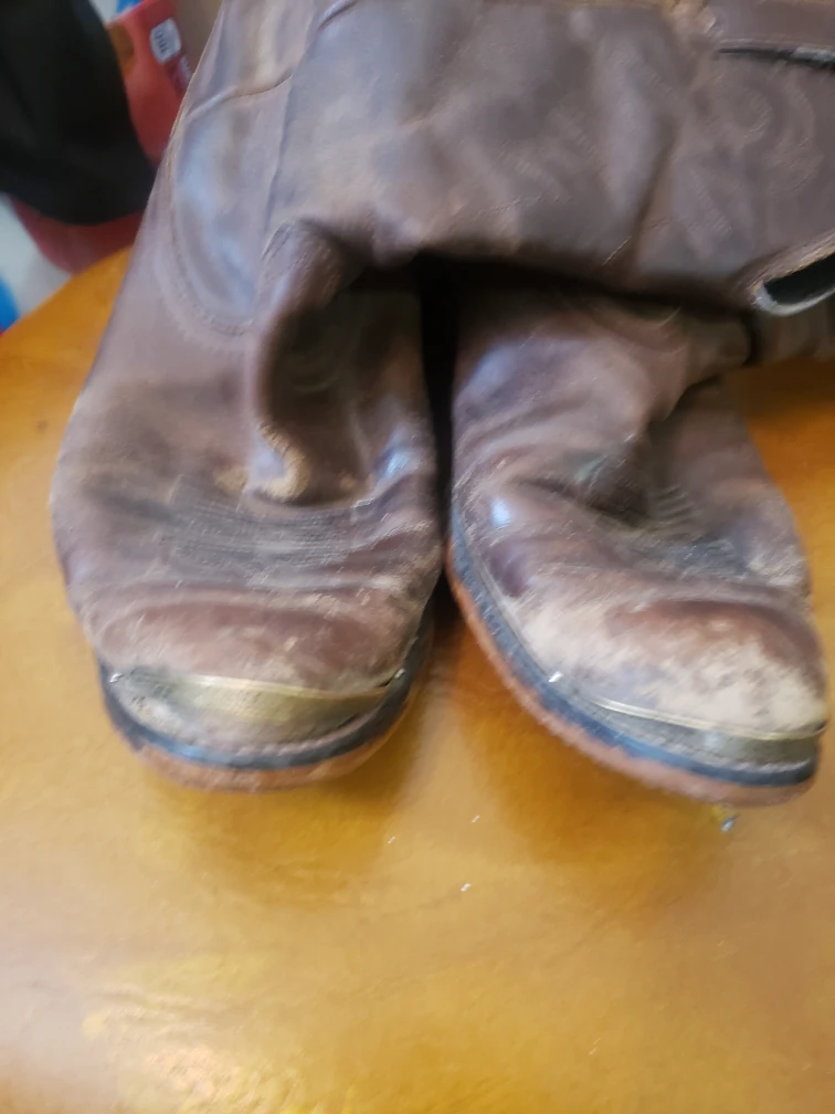 Vintage Brown Leather Cowboy Boots - photo 2