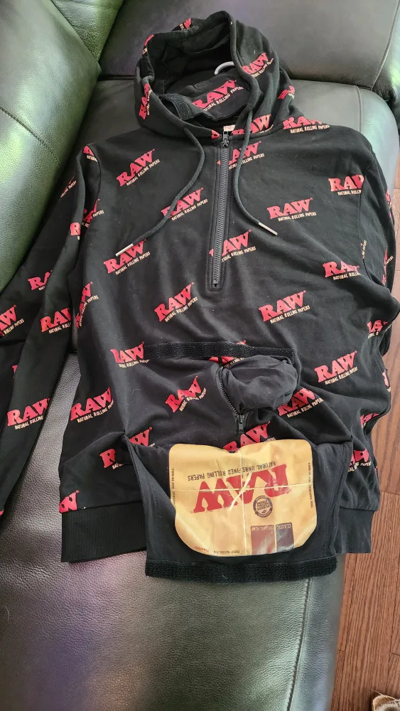 Raw hoodie with Fold-out rolling tray. image indicator(3)