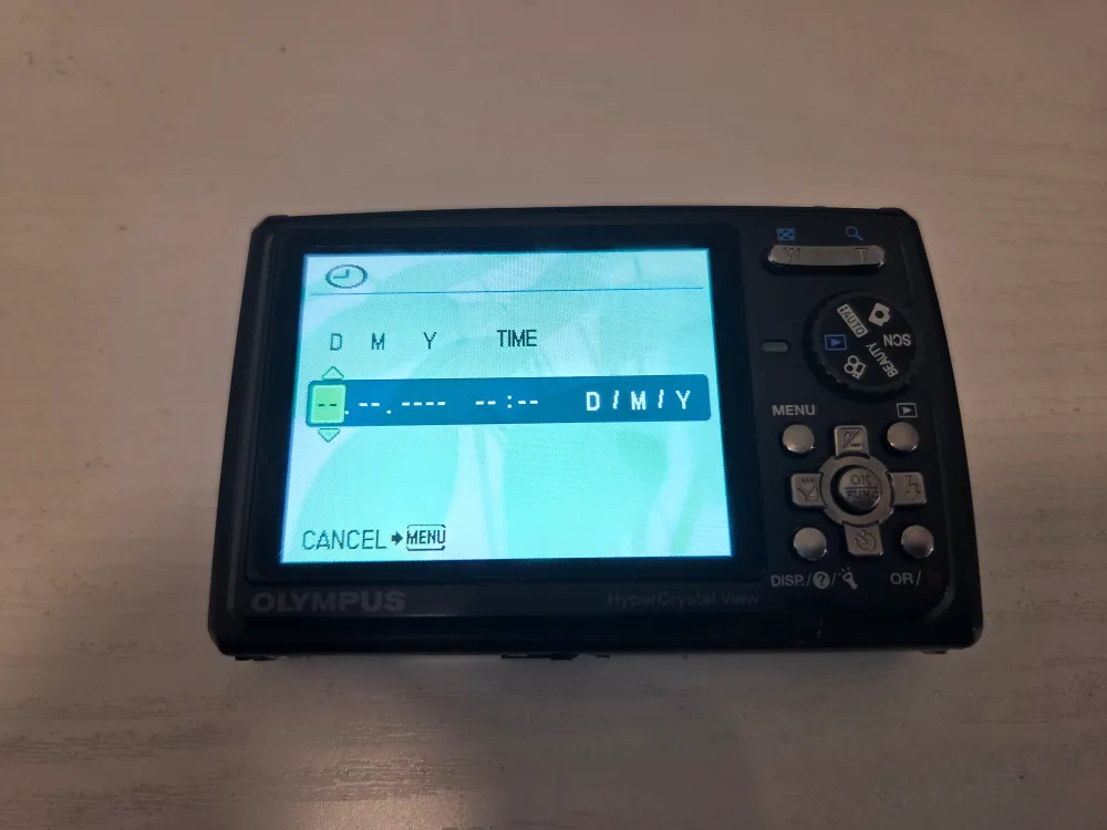 Olympus Stylus Tough 10MP Waterproof Camera image indicator(3)