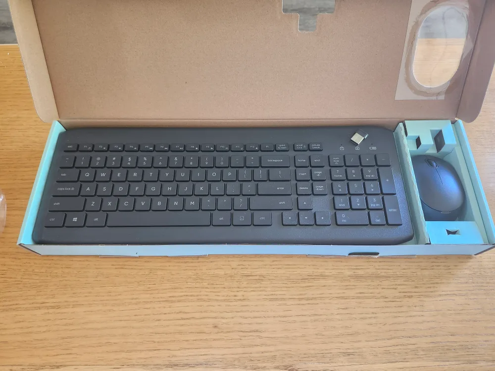 Onn Wireless Keyboard and Mouse Combo thumbnail