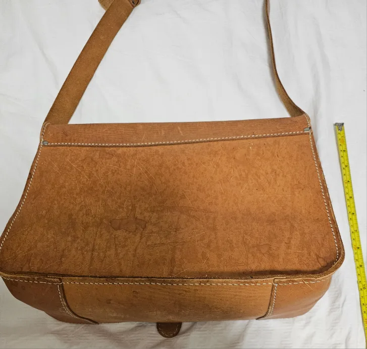 Vintage Brown Leather Shoulder Messenger image indicator(3)