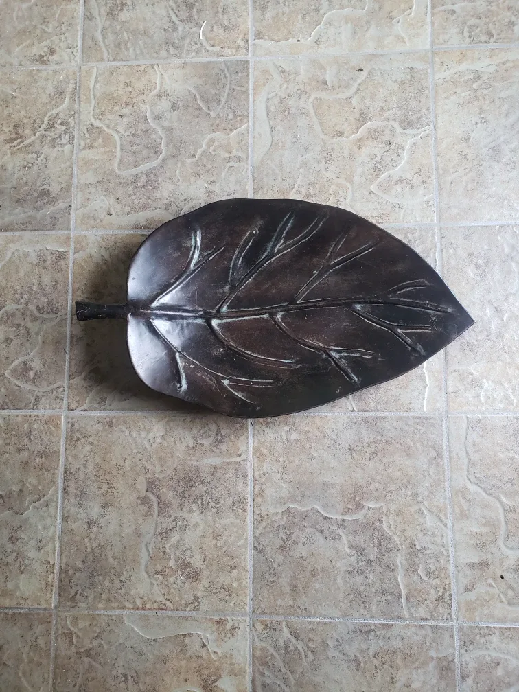 Decorative Brass Leaf Tray thumbnail