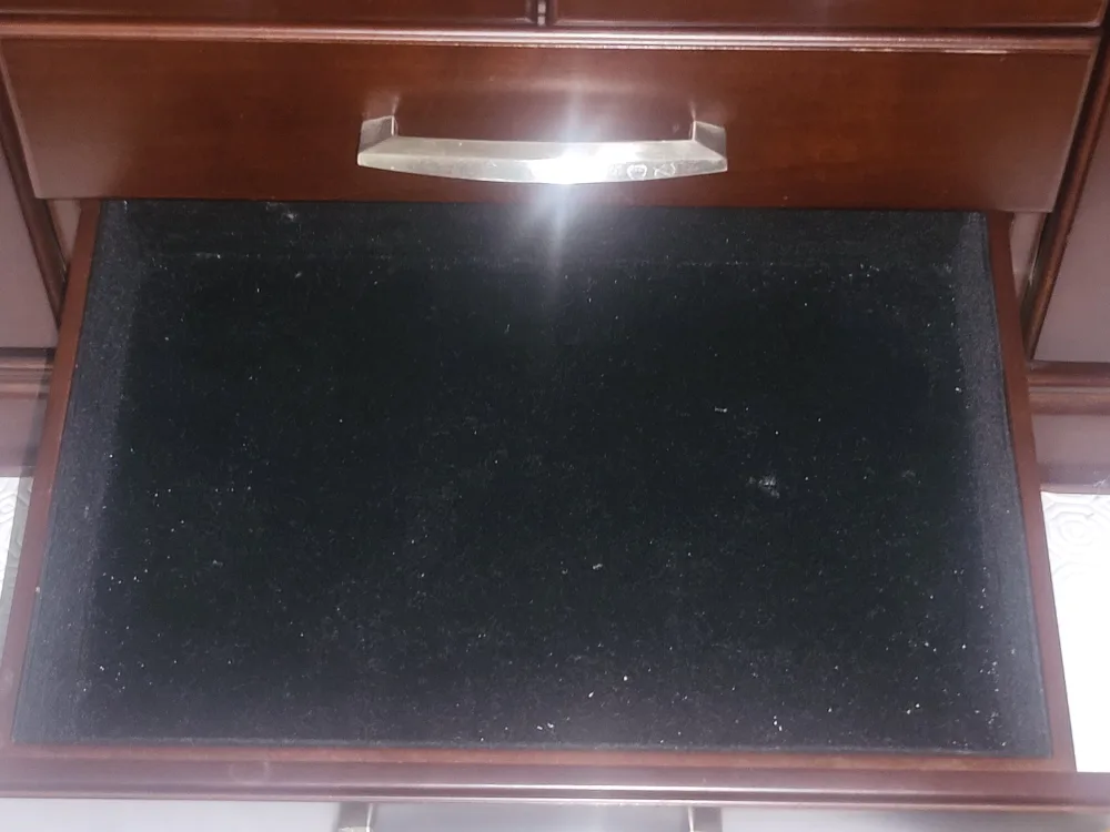 Jewellery Armoire image indicator(8)