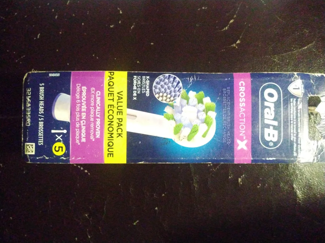 Oral-B CrossAction X Brush Head Value Pack thumbnail