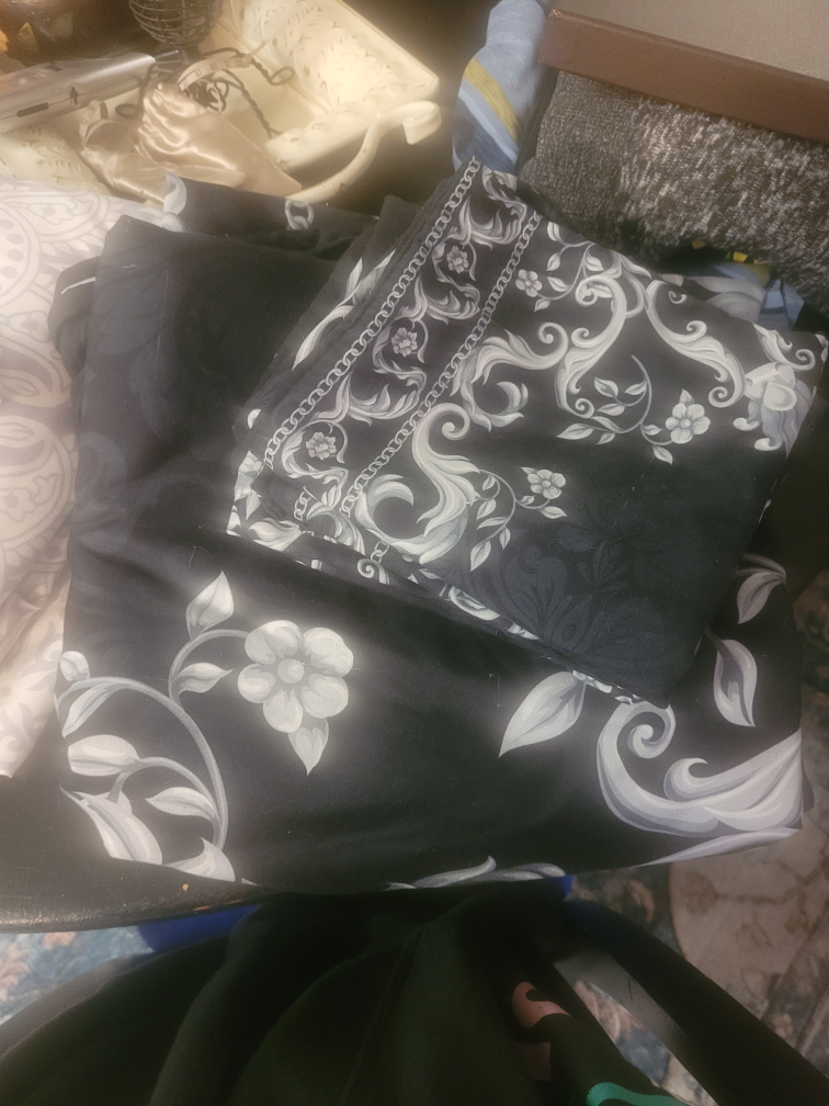 Black and White Floral Duvet Cover Set - photo 3