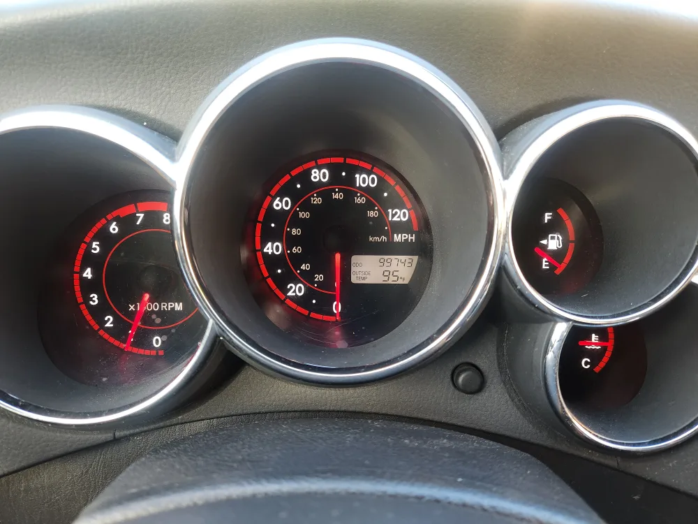 2005 Toyota Matrix XR image indicator(9)