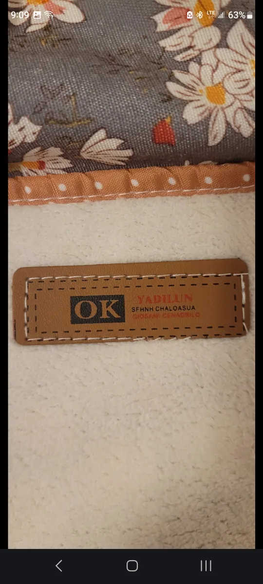 Brand New Floral Apron image indicator(2)